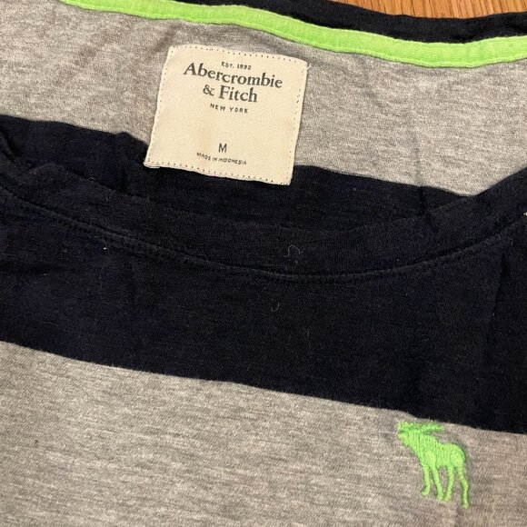 Vintage Y2K Abercrombie Striped Grey Navy Boat Neck Tee - M - Picture 7 of 13